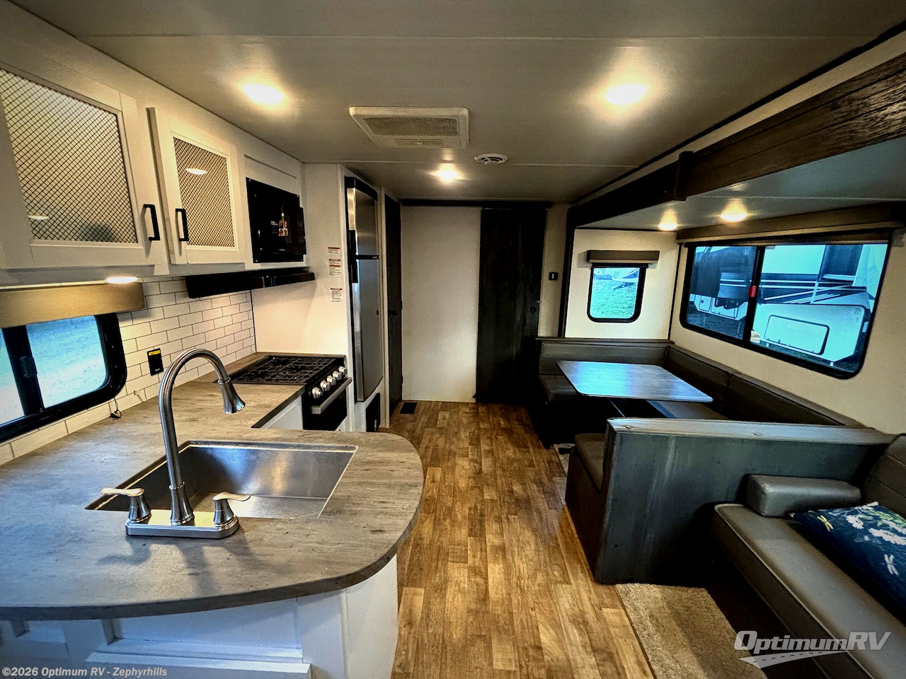 Used 2022 Keystone Hideout 28BHSWE available in Zephyrhills, Florida