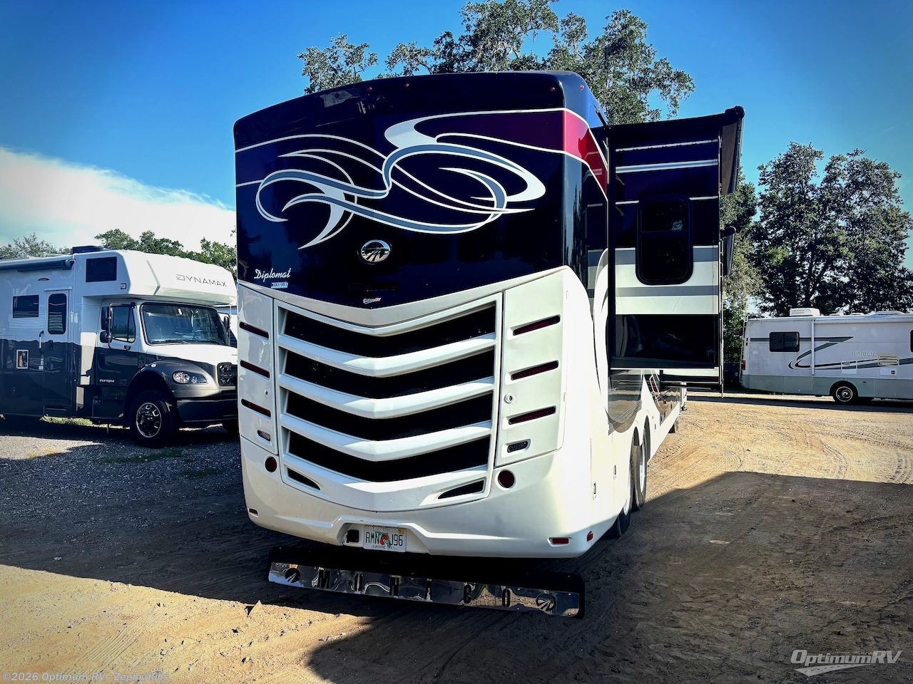 2012 Monaco RV Diplomat 43PDQ - Used Class A For Sale by Optimum RV - Zephyrhills in Zephyrhills, Florida features Slideout