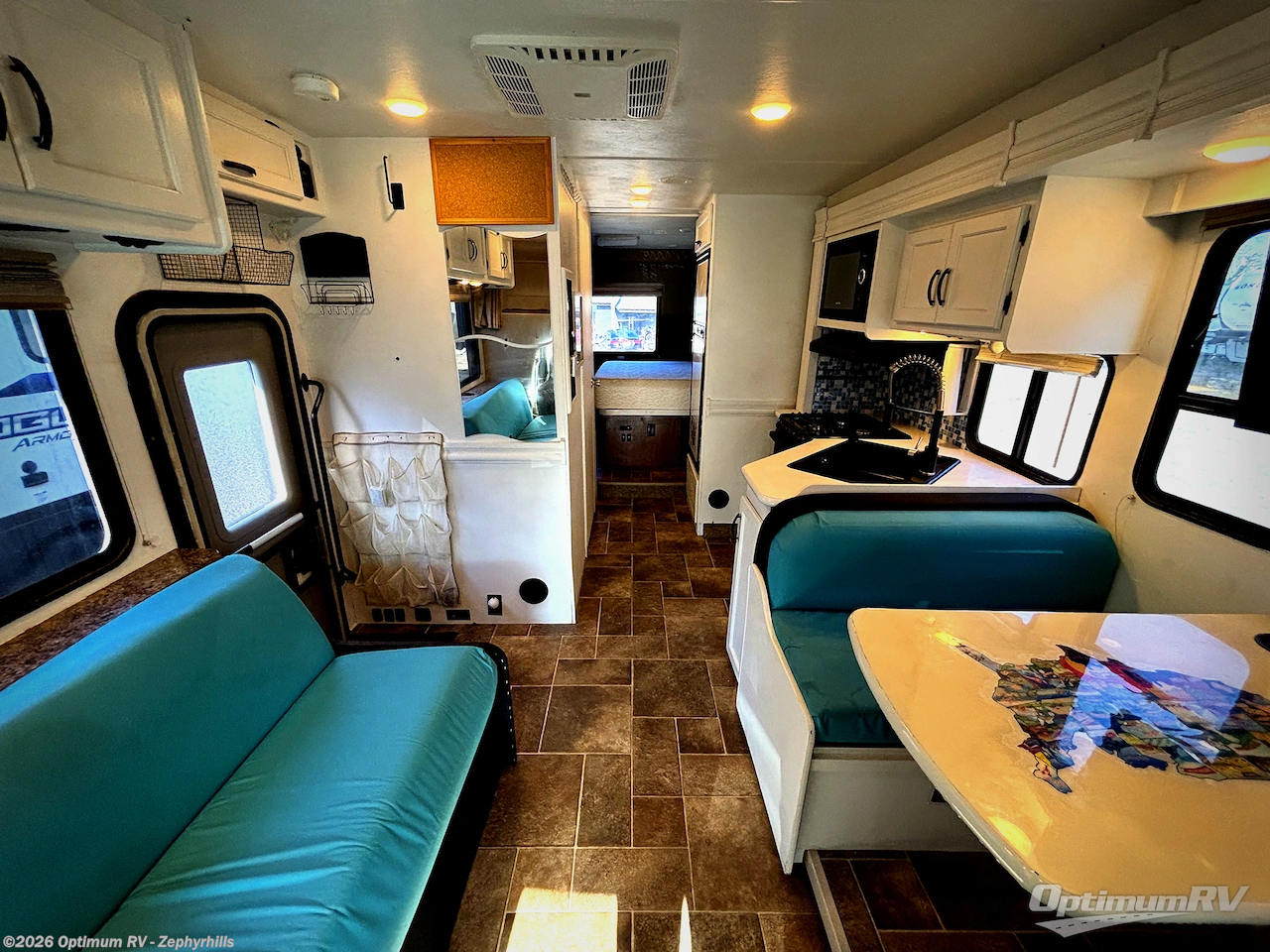 Used 2017 Thor FREEDOM ELITE 29FE available in Zephyrhills, Florida