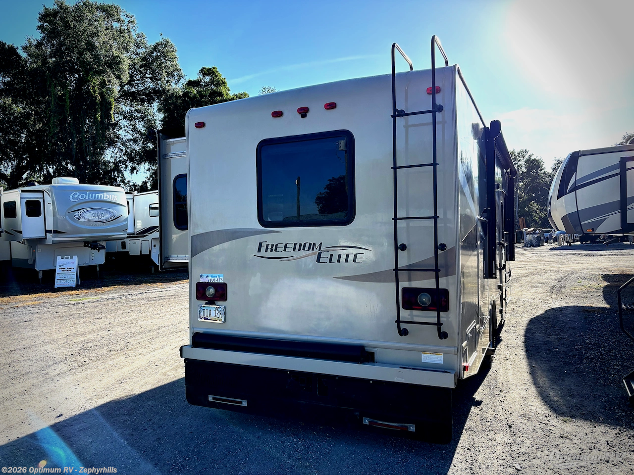 2017 Thor FREEDOM ELITE 29FE - Used Class C For Sale by Optimum RV - Zephyrhills in Zephyrhills, Florida features Awning, Slideout
