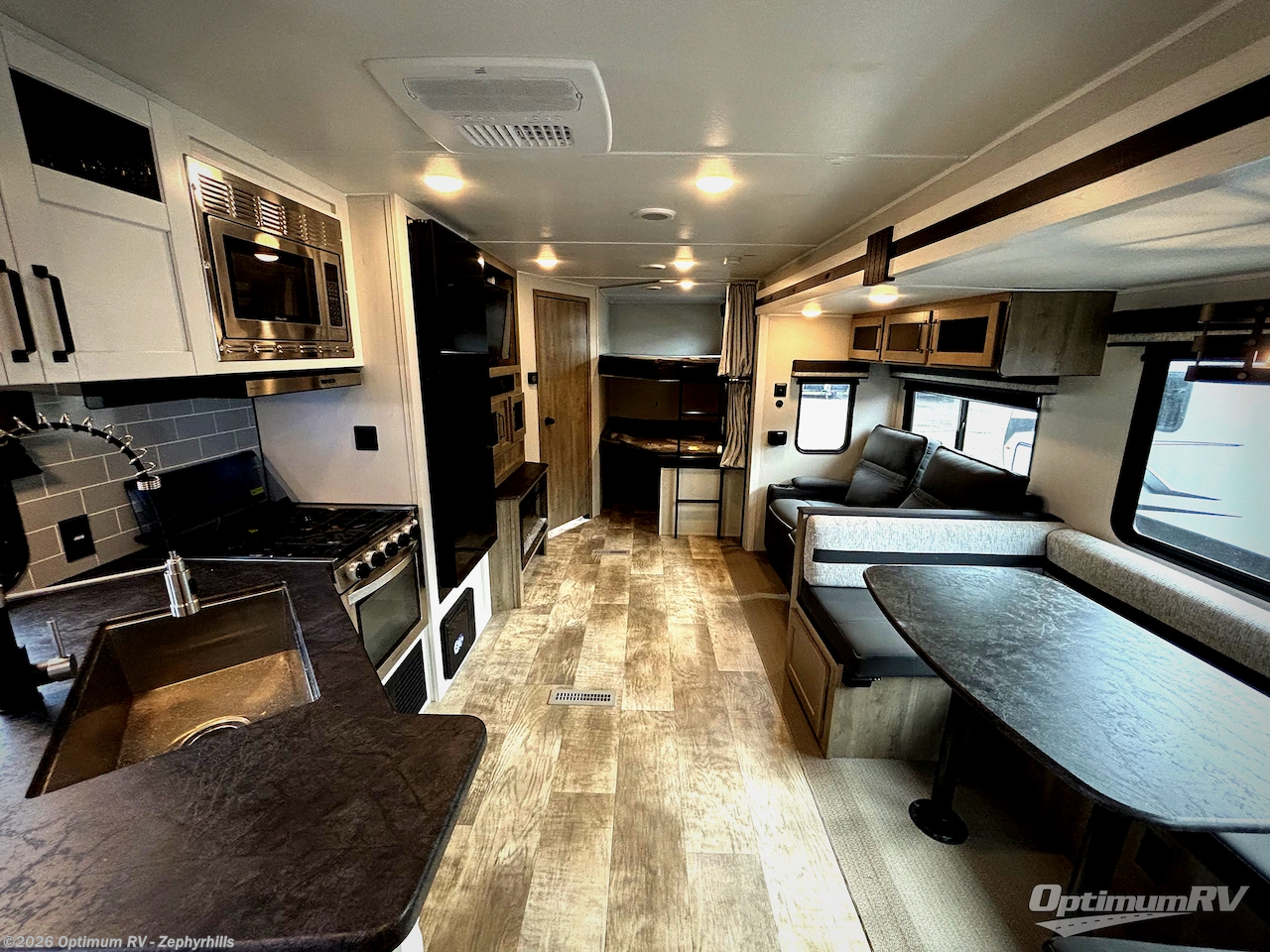 Used 2024 Palomino Puma 28DBFQ available in Zephyrhills, Florida