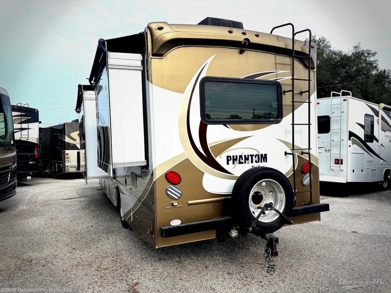 2018 Phantom 32SC by Nexus from Optimum RV - Zephyrhills in Zephyrhills, Florida
