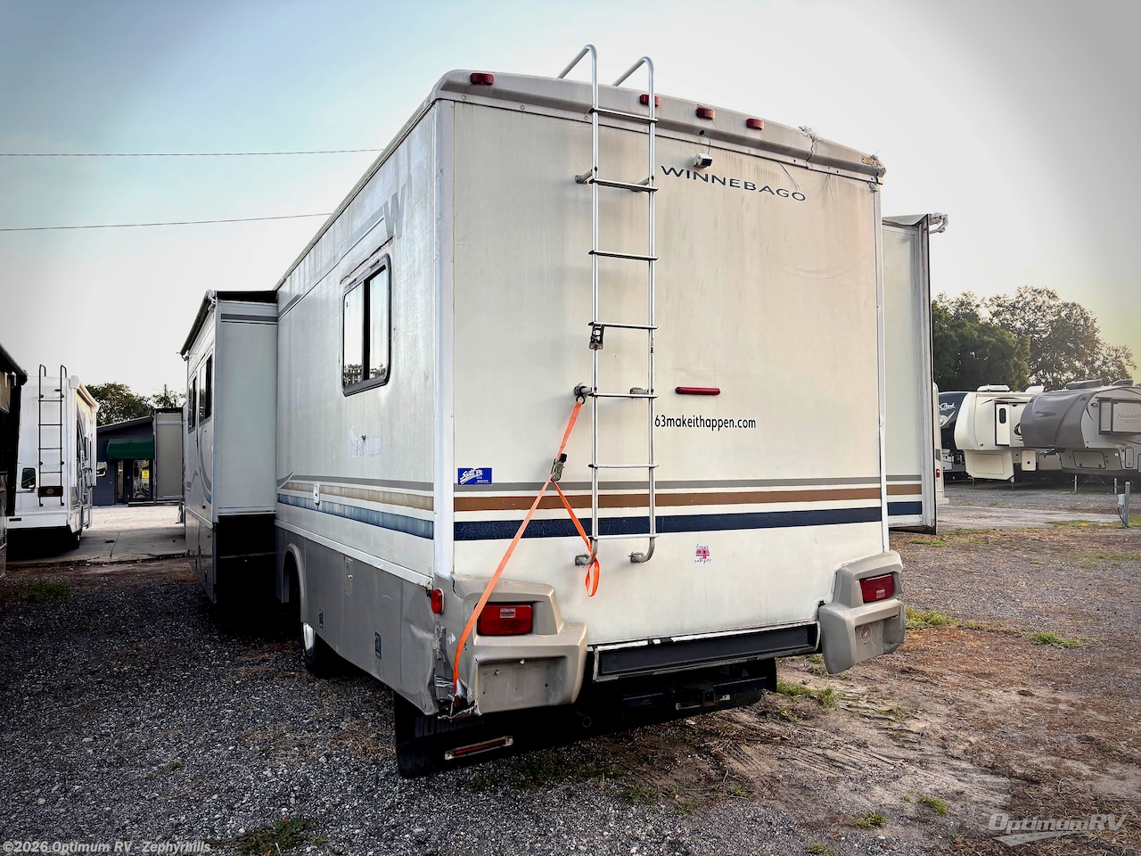 2003 Sightseer 33 L by Winnebago from Optimum RV - Zephyrhills in Zephyrhills, Florida