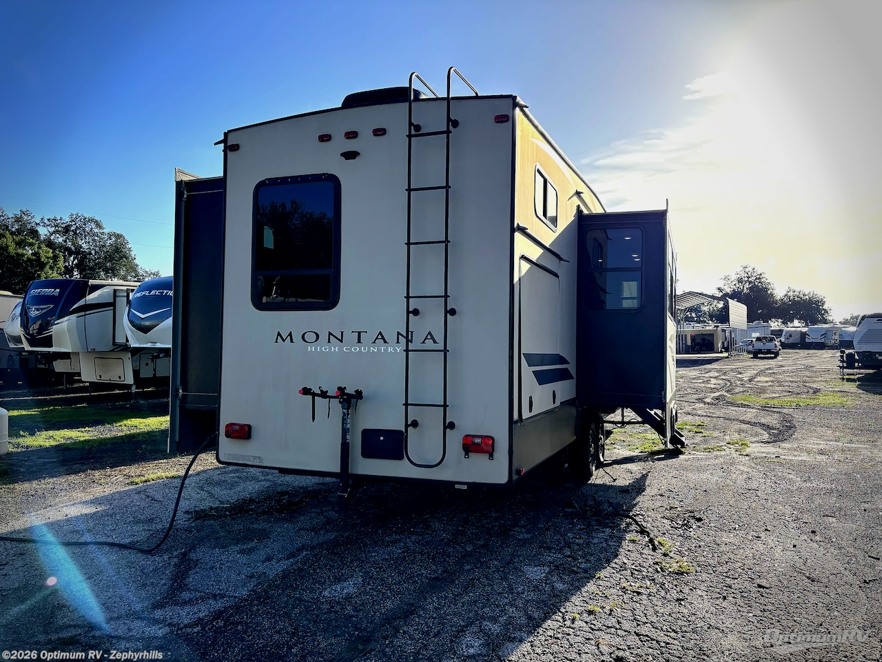 2019 Keystone Montana High Country 364BH - Used Fifth Wheel For Sale by Optimum RV - Zephyrhills in Zephyrhills, Florida features Slideout, Awning