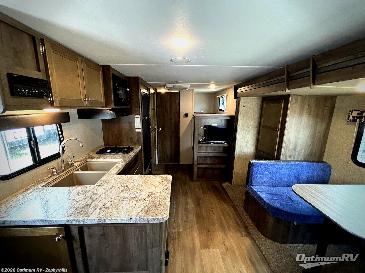 Used 2018 Dutchmen Coleman Light LX 2155BH available in Zephyrhills, Florida