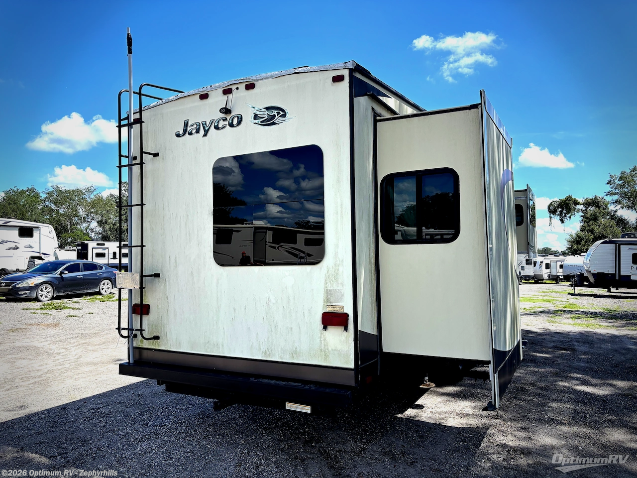 2016 Jayco Eagle 339FLQS - Used Fifth Wheel For Sale by Optimum RV - Zephyrhills in Zephyrhills, Florida features Slideout