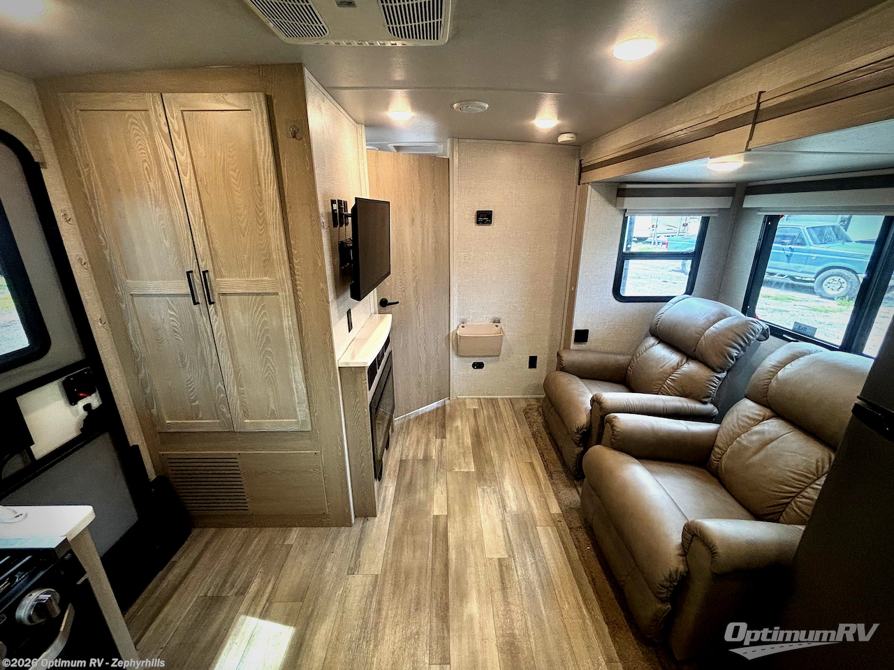 Used 2022 Forest River Rockwood Mini Lite 2516S available in Zephyrhills, Florida