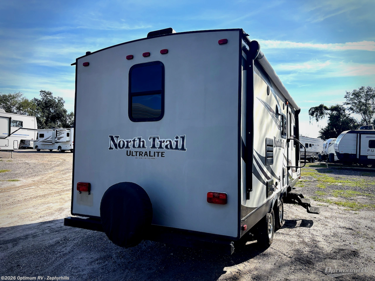 2016 Heartland North Trail 21FBS - Used Travel Trailer For Sale by Optimum RV - Zephyrhills in Zephyrhills, Florida features Slideout