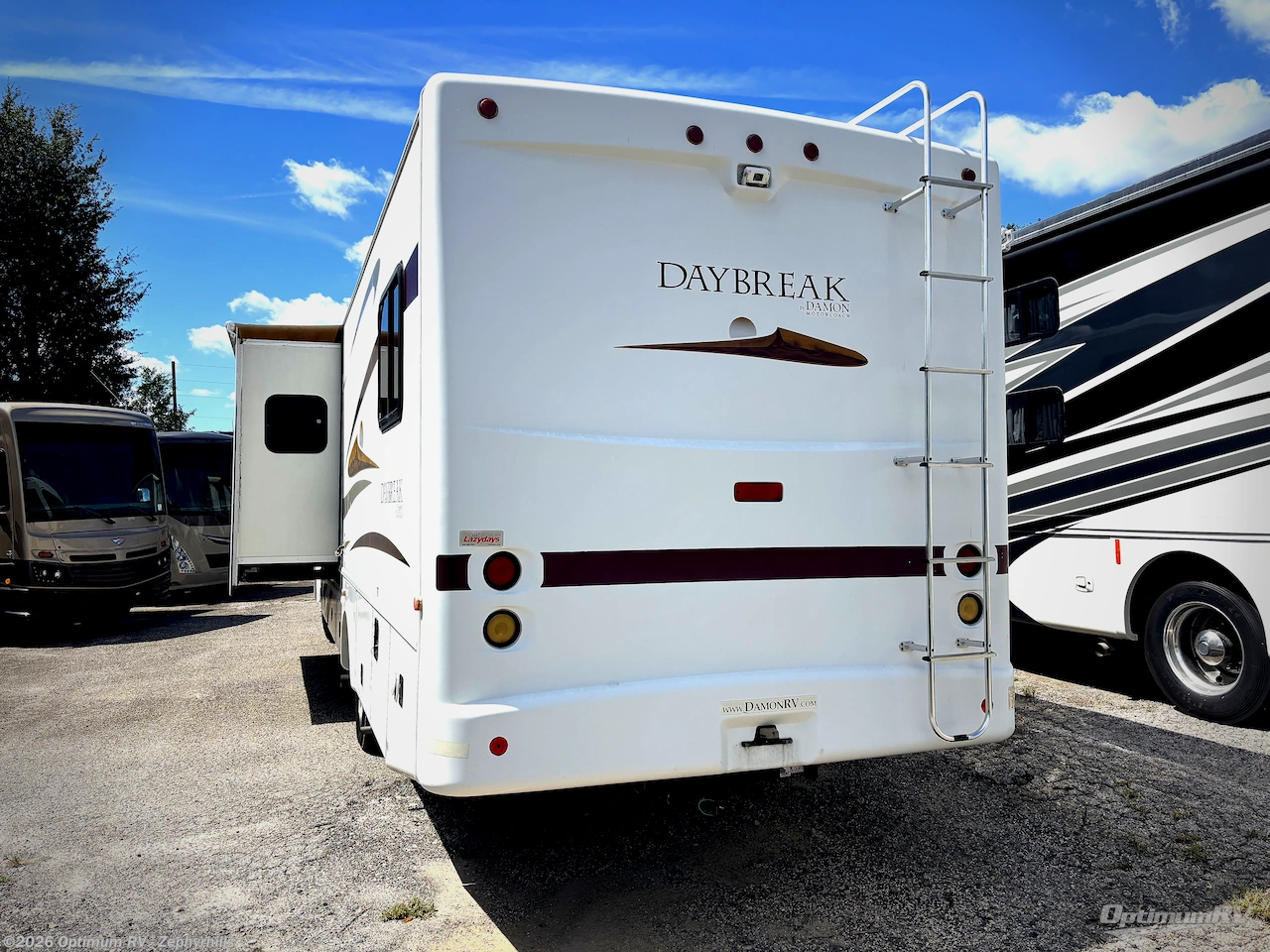 2008 Daybreak 3276 by Damon from Optimum RV - Zephyrhills in Zephyrhills, Florida