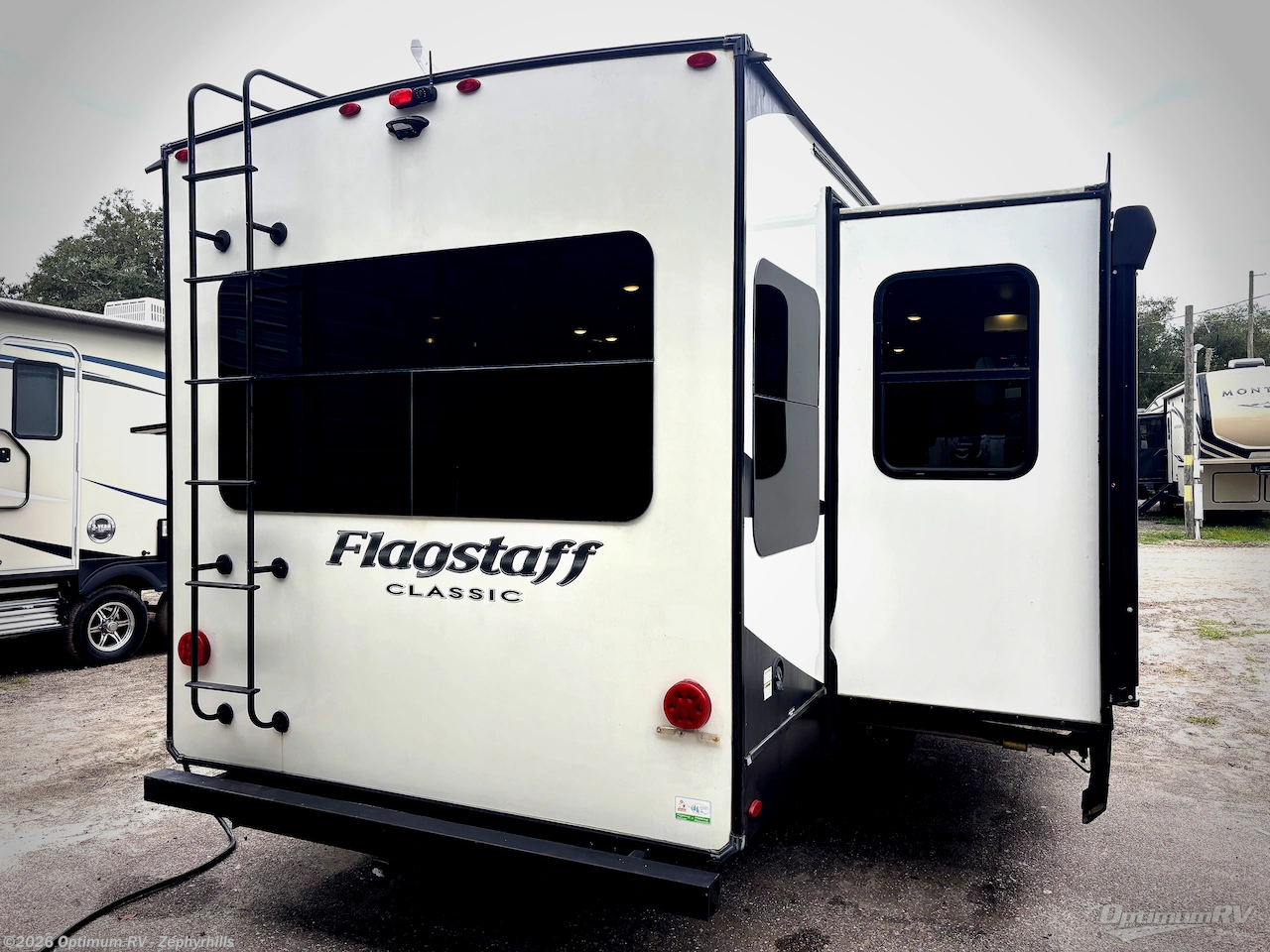 2022 Forest River Flagstaff Classic 832lKRL - Used Travel Trailer For Sale by Optimum RV - Zephyrhills in Zephyrhills, Florida features Slideout, Awning