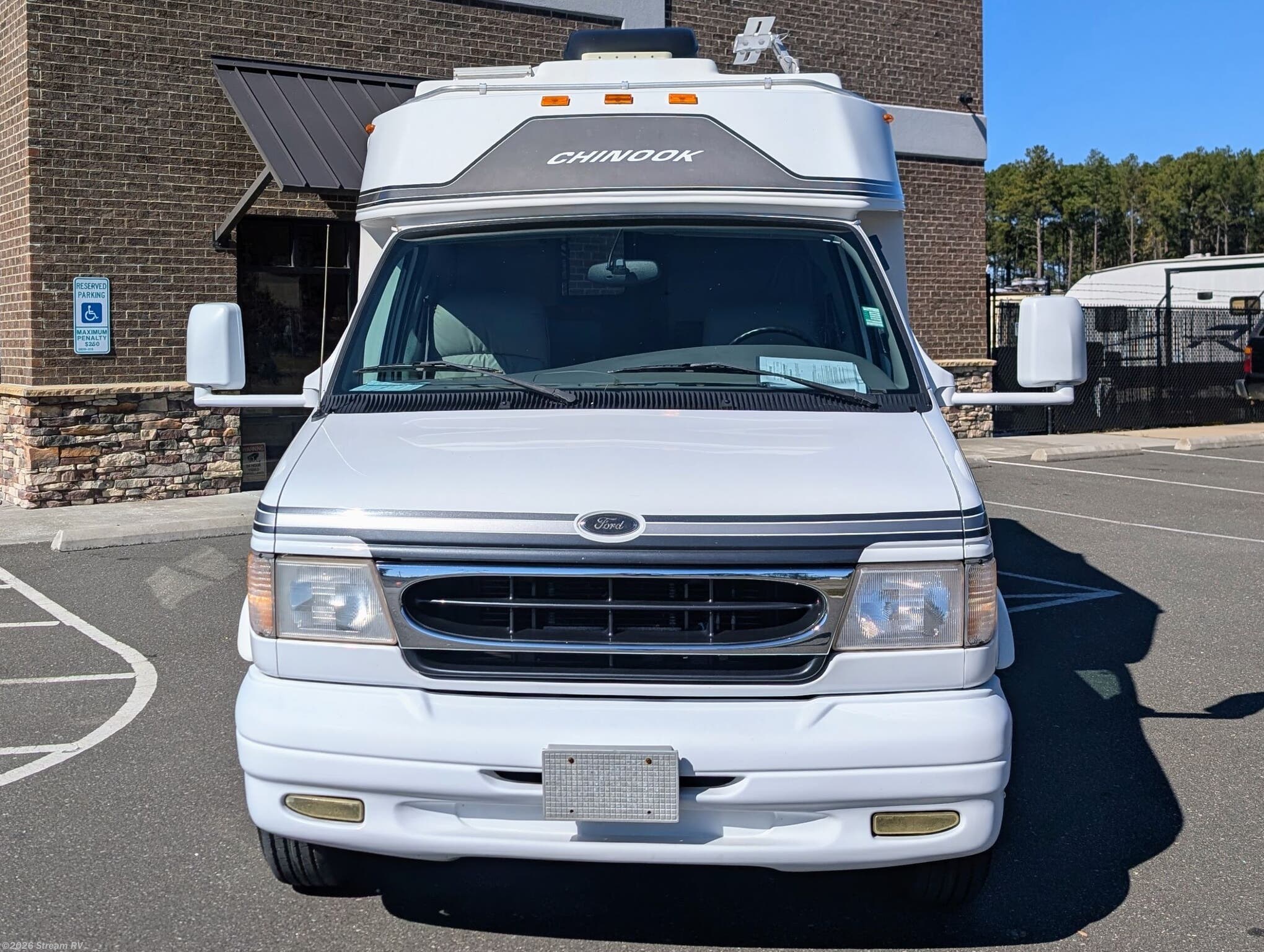 2000 Concourse XL by Chinook from Stream RV in Creedmoor, North Carolina