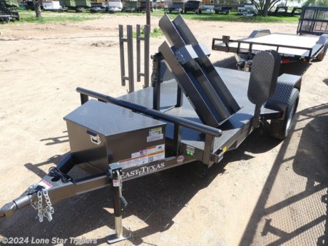 Welding Trailer 3k&lt;br&gt;&lt;br&gt;(1) 3,500lb EZ Lube Dexter Spring Idler Axle&lt;br&gt;2&quot; Bulldog Style Ram Coupler - Safety Chains&lt;br&gt;2k Pipe Mount Flip Jack&lt;br&gt;4&quot; 4.5lb Channel Wrapped Tongue&lt;br&gt;ST205/75R15 Radial 6 Ply Tires - 15&quot; Silver Mod 5 Hole Wheels&lt;br&gt;Double Broke Diamond Plate Fenders&lt;br&gt;4&quot; 4.5lb Channel Frame&lt;br&gt;2 3/8&quot; Pipe Front Top Rail&lt;br&gt;2&quot; X 3&quot; X 3/16&quot; Angle Iron on 24&quot; Centers&lt;br&gt;Diamond Plate 11 Ga Steel Floor&lt;br&gt;Cylinder Holders (Holds 2 Tanks) - 2 Lead Racks&lt;br&gt;Stake Pockets&lt;br&gt;Flush Mount LED Lights&lt;br&gt;4 Way Plug&lt;br&gt;Front Tongue Mount Toolbox&lt;br&gt;&lt;br&gt;3 Year Structural, 1 Year Comprehensive&lt;br&gt;&lt;br&gt;The Advertised Prices DO NOT Include: *Licensing* &amp;amp; Tax&lt;br&gt;&lt;br&gt;We have over 200 trailers to choose from. Come in and see us at:&lt;br&gt;6610 N I-35 Lacy Lakeview, TX 76705 (Exit 342B)&lt;br&gt;&lt;br&gt;Not in the great state of Texas? No Problem! We offer local and nation wide delivery.&lt;br&gt;&lt;br&gt;Store Hours:&lt;br&gt;MON–FRI: 8:00 AM - 5:00 PM&lt;br&gt;SATURDAY: 9:00 AM - 2:00 PM&lt;br&gt;SUNDAY: Closed&lt;br&gt;&lt;br&gt;Remember we handle all your Trailer Sales &amp;amp; Trailer Part Needs!!!&lt;br&gt;Let us help you with servicing your trailer too!&lt;br&gt;It is our pleasure to serve our community of Waco Texas and all of Central Texas! http://www.lonestartrailers.com/--xInventoryDetail?id=15295382