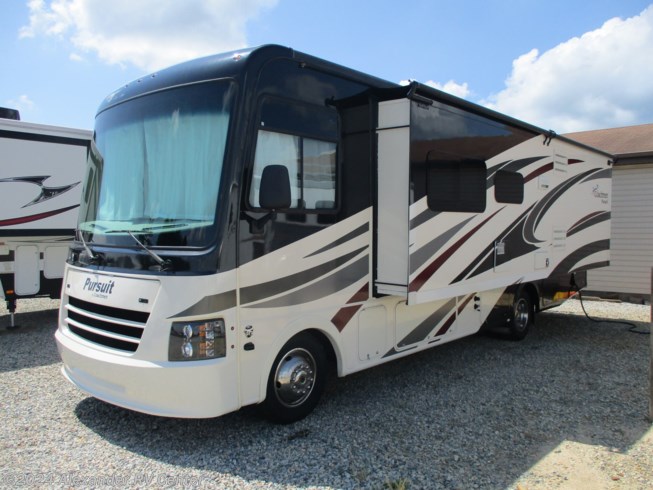Used 2018 Coachmen Pursuit 30-FW available in Clayton, Delaware