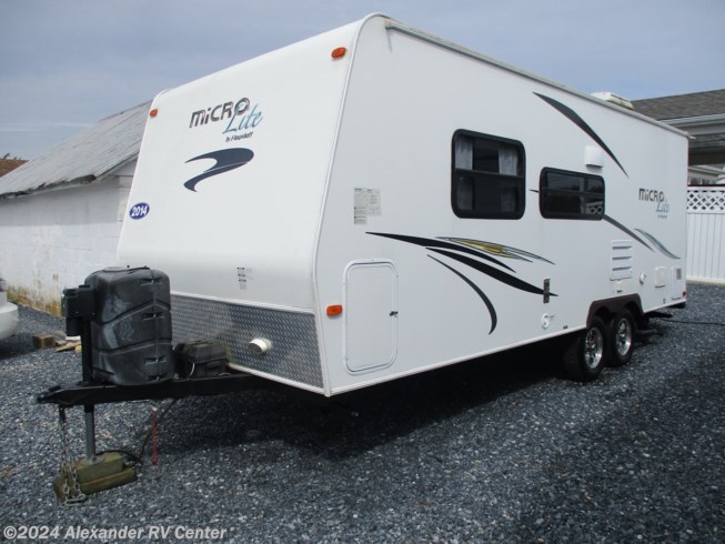 2014 Flagstaff Micro Lite 23FB by Forest River from Alexander RV Center in Clayton, Delaware