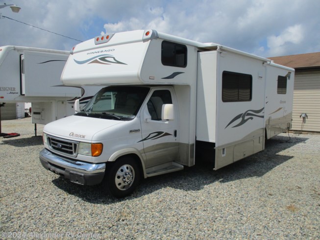 2007 Winnebago Outlook 31-H - Used Class C For Sale by Alexander RV Center in Clayton, Delaware features Battery Charger, Converter, Convection Microwave, Generator, AM/FM/CD