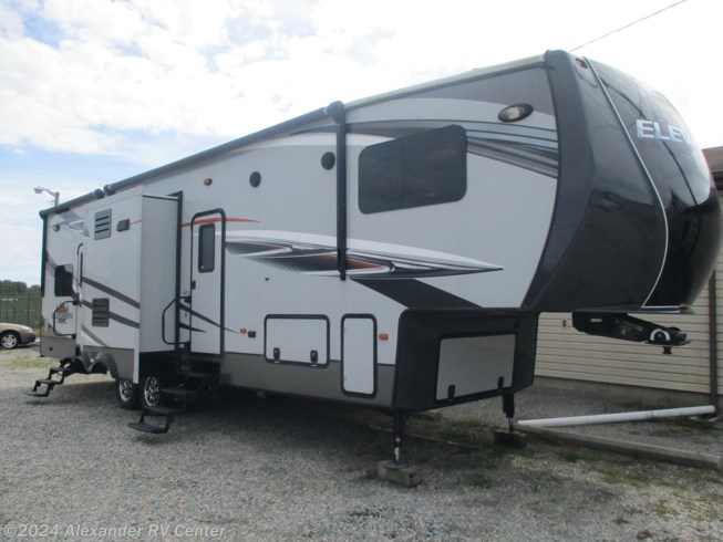 Used 2015 CrossRoads Elevation TF-36SW Speedway &quot;TOY HAULER&quot; available in Clayton, Delaware