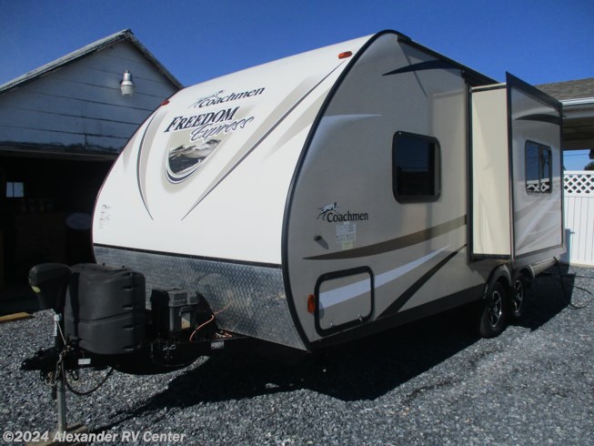 2017 Coachmen Freedom Express LTZ 192RBS - Used Travel Trailer For Sale by Alexander RV Center in Clayton, Delaware features DVD Player, Skylight, Shower, Spare Tire Kit, Oven
