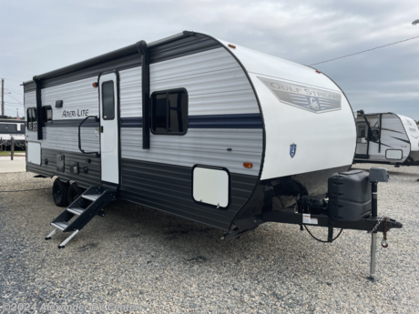 &lt;p&gt;**CERTIFIED PRE-OWNED** GREAT COUPLES TRAILER WITH PLENTY OF SPACE! DINETTE SLIDE OUT, JACK-KNIFE SOFA, BIG KITCHEN W/ 12V REFRIGERATOR AND LOTS OF COUNTER SPACE! (2) BATHROOM DOORS, WALK-AROUND QUEEN BED, POWER AWNING &amp;amp; TONGUE JACK! TONS OF STORAGE INSIDE AND OUT!&lt;/p&gt;