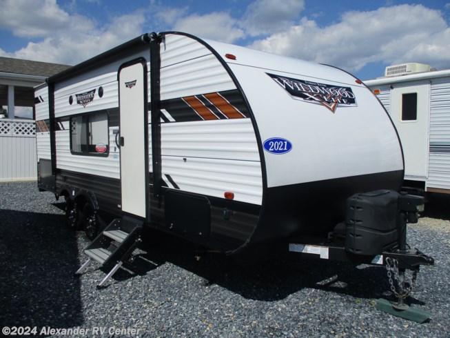 Used 2021 Forest River Wildwood X-Lite 19DBXL available in Clayton, Delaware