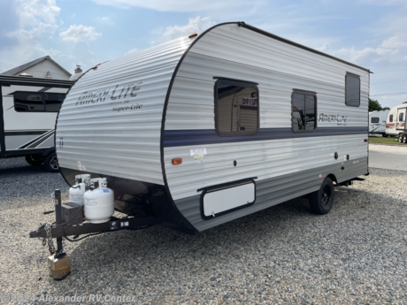 &lt;p&gt;**CERTIFIED PRE-OWNED** LITE-WEIGHT BUNKHOUSE LAYOUT! SLEEPS 6 PEOPLE. SINGLE OVER SINGLE BUNKS. BOOTH DINETTE. QUEEN BED. POWER AWNING&lt;/p&gt;