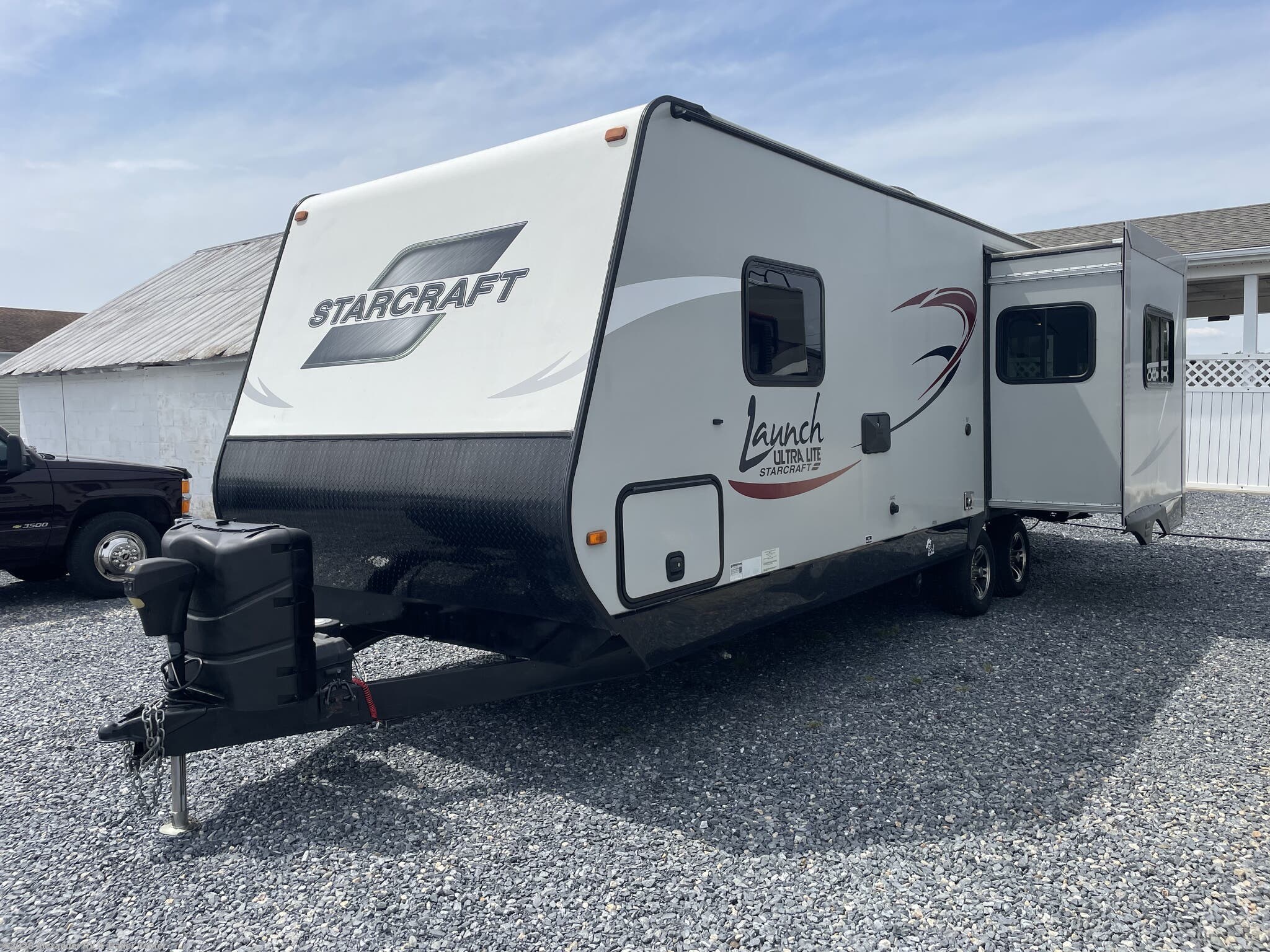 2015 Starcraft Launch Ultra Lite 24RLS - Used Travel Trailer For Sale by Alexander RV & Trailer Center in Clayton, Delaware features Power Awning, CO Detector, Converter, Medicine Cabinet, Furnace