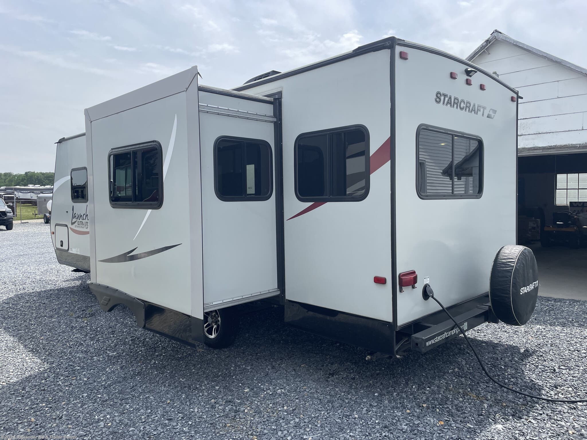 2015 Launch Ultra Lite 24RLS by Starcraft from Alexander RV & Trailer Center in Clayton, Delaware