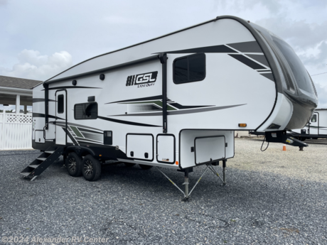 &lt;p&gt;&lt;strong&gt;NEW ARRIVAL! LIGHT-DUTY 5TH WHEEL UNDER 30&#39; LONG! WITH 1 SLIDE &amp;amp; BUNKS! SLEEPS 10 PEOPLE, 15,000 BTU A/C UNIT, HEATED &amp;amp; ENCLOSED UNDERBELLY, 12 VOLT REFRIGERATOR, SOLAR PANEL, 2 PASS-THRU STORAGE AREAS, AUTO-LEVELING SYSTEM AND MUCH MORE!&amp;nbsp;&lt;/strong&gt;&lt;/p&gt;
