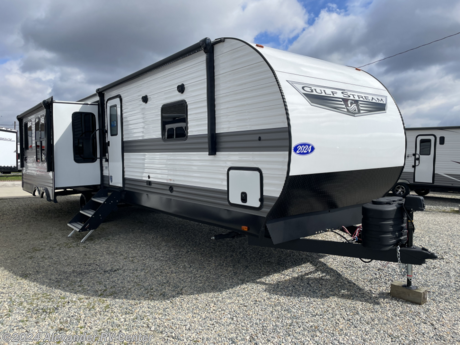 &lt;p&gt;&lt;strong&gt;3 SLIDES, KING BED, ISLAND KITCHEN AND HEATED &amp;amp; ENCLOSED UNDERBELLY! 2ND A/C PREP (50 AMP), 12V REFRIGERATOR, THEATER SEATING AND TANKLESS WATER HEATER OPTIONS ADDED ON THIS UNIT! GREAT FOR PARKING SEASONALLY OR TOWING!&lt;/strong&gt;&lt;/p&gt;