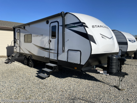 &lt;p&gt;&lt;strong&gt;NEW ARRIVAL!&amp;nbsp;REAR KITCHEN LAYOUT W/ BOOTH DINETTE AND THEATER SEATS! WALK AROUND QUEEN BED, LARGE SQUARE SHOWER, 2 ENTRY/EXIT DOORS, HEATED AND ENCLOSED UNDEBELLY, ALUMINUM RIMS AND FIBERGLASS SIDE WALLS!&amp;nbsp;&lt;/strong&gt;&lt;/p&gt;