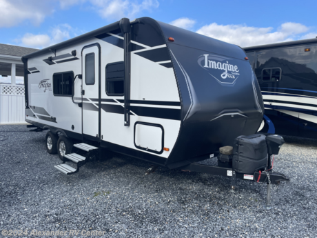 &lt;p&gt;&lt;strong&gt;BLOW-OUT PRICE ON A LUXURY COUPLES TRAILER!&amp;nbsp;&lt;/strong&gt;&lt;/p&gt;
&lt;p&gt;&lt;strong&gt;1 SLIDE OUT WITH&amp;nbsp; THEATER SEATS! &lt;/strong&gt;&lt;/p&gt;
&lt;p&gt;&lt;strong&gt;HEATED &amp;amp; ENCLOSED UNDERBELLY&lt;/strong&gt;&lt;/p&gt;
&lt;p&gt;&lt;strong&gt;POWER AWNING &amp;amp; TONGUE JACK&lt;/strong&gt;&lt;/p&gt;
&lt;p&gt;&lt;strong&gt;WALK AROUND QUEEN BED&lt;/strong&gt;&lt;/p&gt;
&lt;p&gt;&lt;strong&gt;12V REFRIGERATOR, REAR BATH WITH LARGE SHOWER, BOOTH DINETTE, TV, AND MUCH MORE!&amp;nbsp;&lt;/strong&gt;&lt;/p&gt;