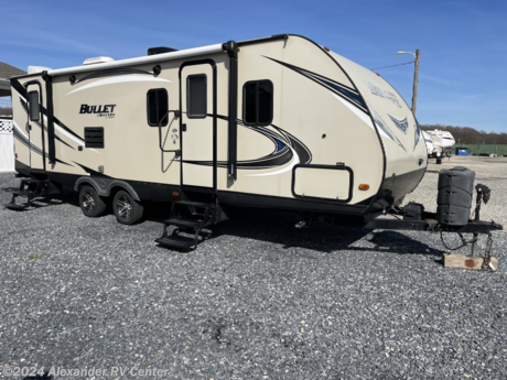 &lt;p&gt;&lt;strong&gt;LOCAL TRADE-IN!! BUNKHOUSE TRAILER W/ 1 SLIDE-OUT AND 2 ENTRY DOORS! HEATED &amp;amp; ENCLOSED UNDERBELLY, SLEEPS 10 PEOPLE, TONS OF STORAGE, FIBERGLASS EXTERIOR AND ALUMINIM RIMS! PERFECT TRAILER FOR THE WHOLE FAMILY!&lt;/strong&gt;&lt;/p&gt;