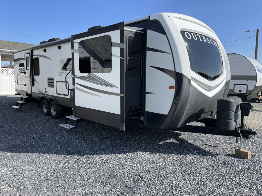 2017 Keystone Outback Diamond Super-Lite 333FE