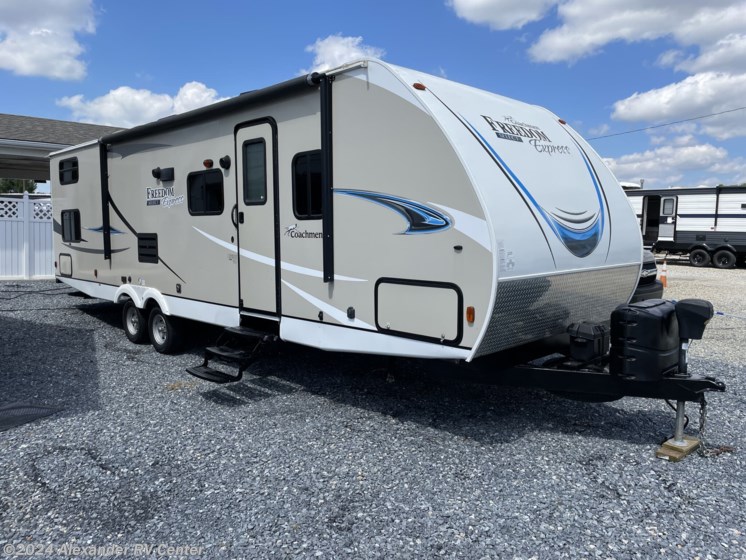 Used 2019 Coachmen Freedom Express Select 29SE available in Clayton, Delaware