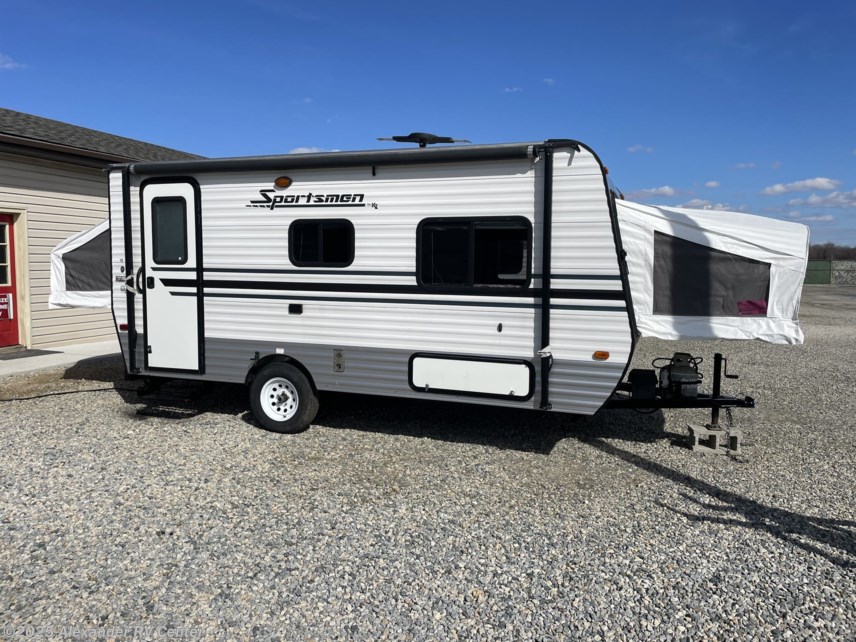 Used 2016 K-Z Sportsmen Classic 18RBT available in Clayton, Delaware