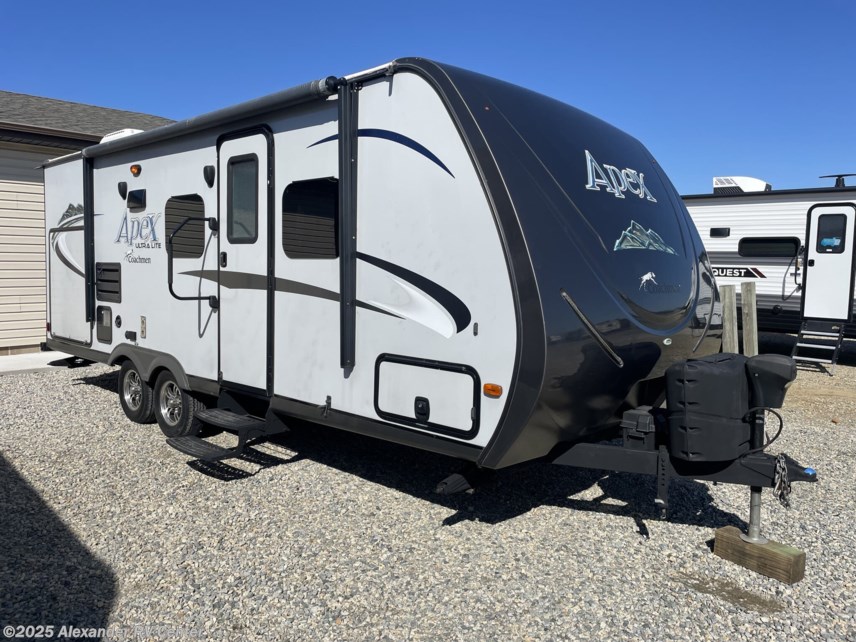 Used 2015 Coachmen Apex Ultra-Lite 215RBK available in Clayton, Delaware
