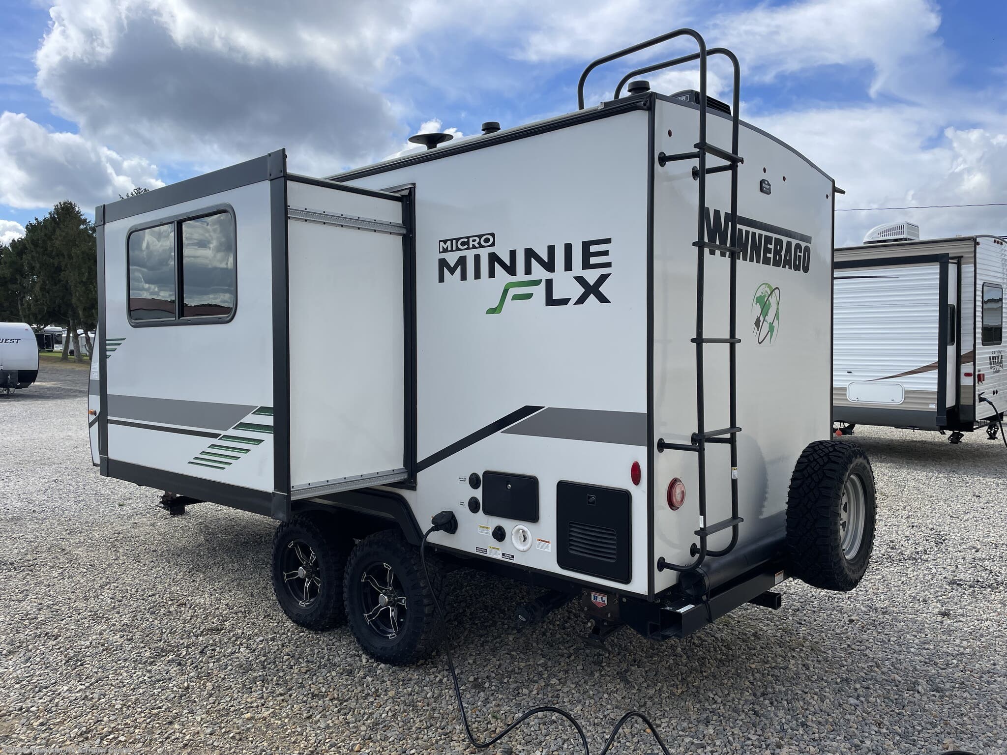 2022 Micro Minnie FLX 2108FBS by Winnebago from Alexander RV & Trailer Center in Clayton, Delaware