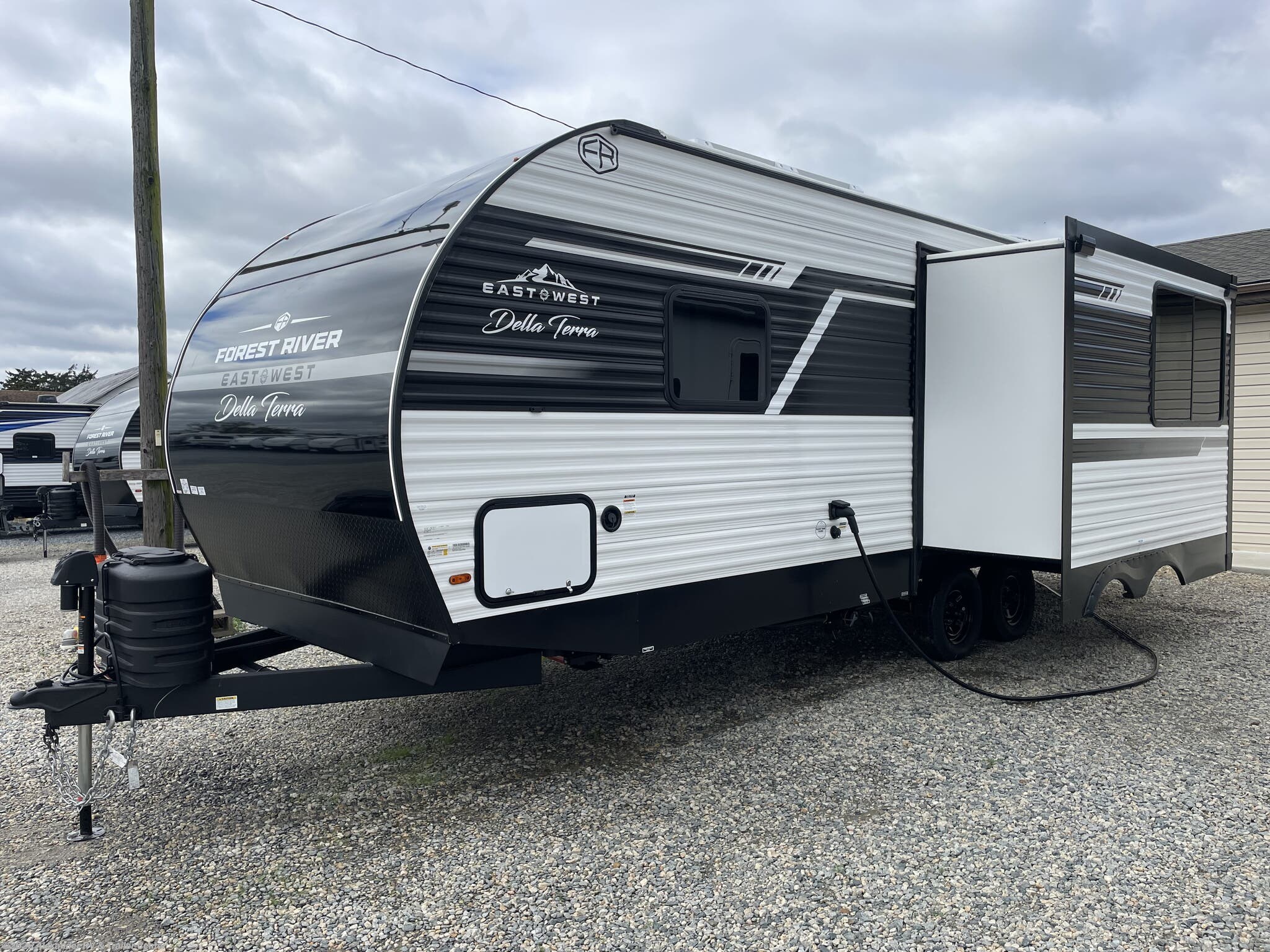 2026 East to West Della Terra 251RD - New Travel Trailer For Sale by Alexander RV & Trailer Center in Clayton, Delaware features Oven, Converter, Enclosed Underbelly, Spare Tire Kit, Diamond Shield Paint Protection Film