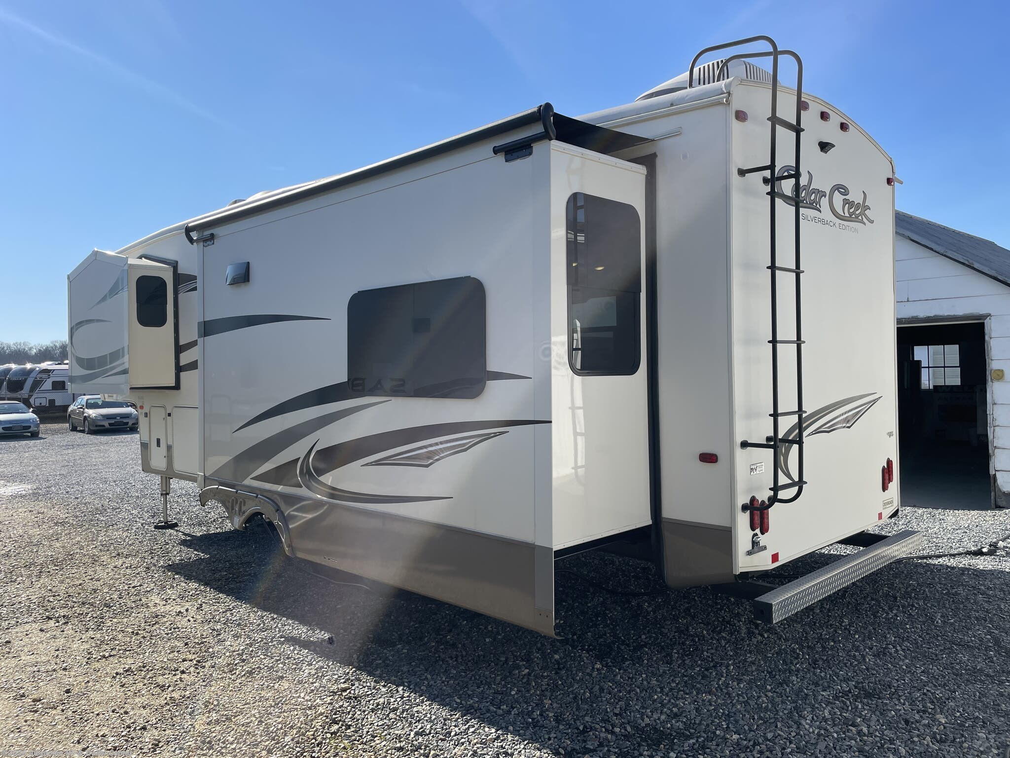 2018 Cedar Creek Silverback 29SE by Forest River from Alexander RV & Trailer Center in Clayton, Delaware