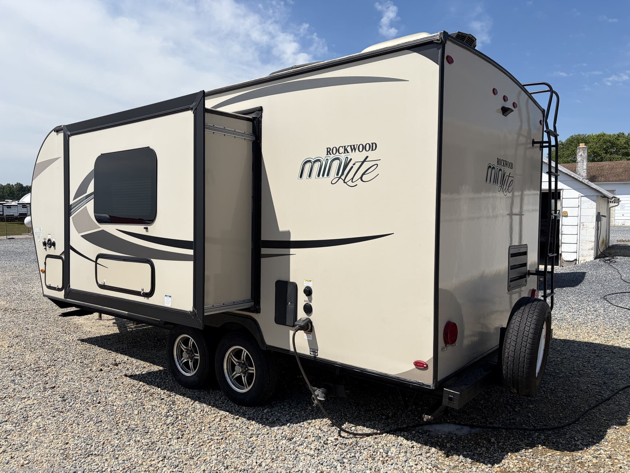 2019 Rockwood Mini Lite 2109S by Forest River from Alexander RV & Trailer Center in Clayton, Delaware