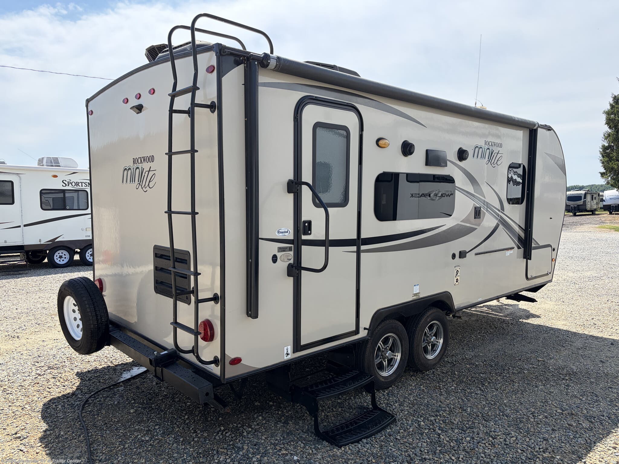 Used 2019 Forest River Rockwood Mini Lite 2109S available in Clayton, Delaware