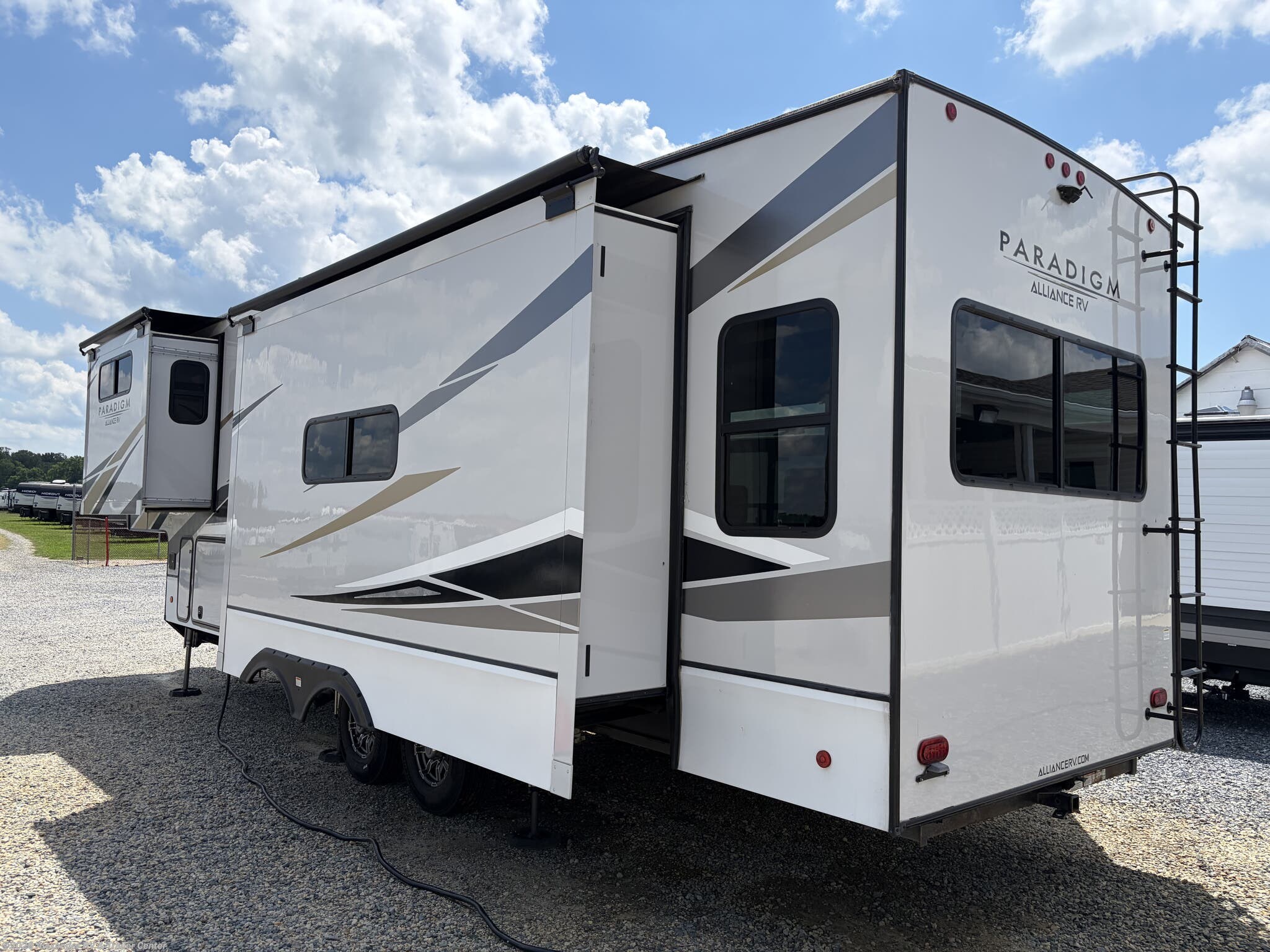 2021 Paradigm 310RL by Alliance RV from Alexander RV & Trailer Center in Clayton, Delaware