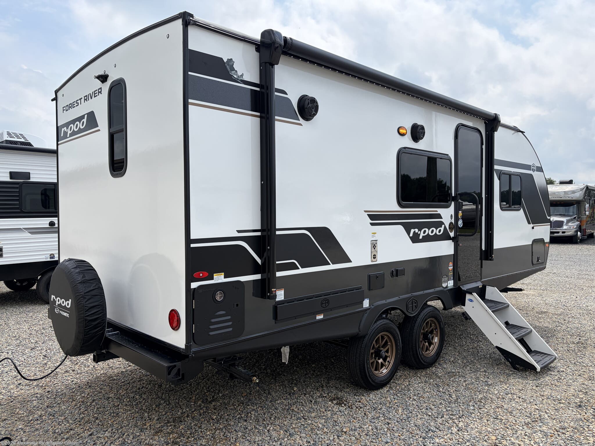 New 2027 Forest River R-Pod RP-207 available in Clayton, Delaware