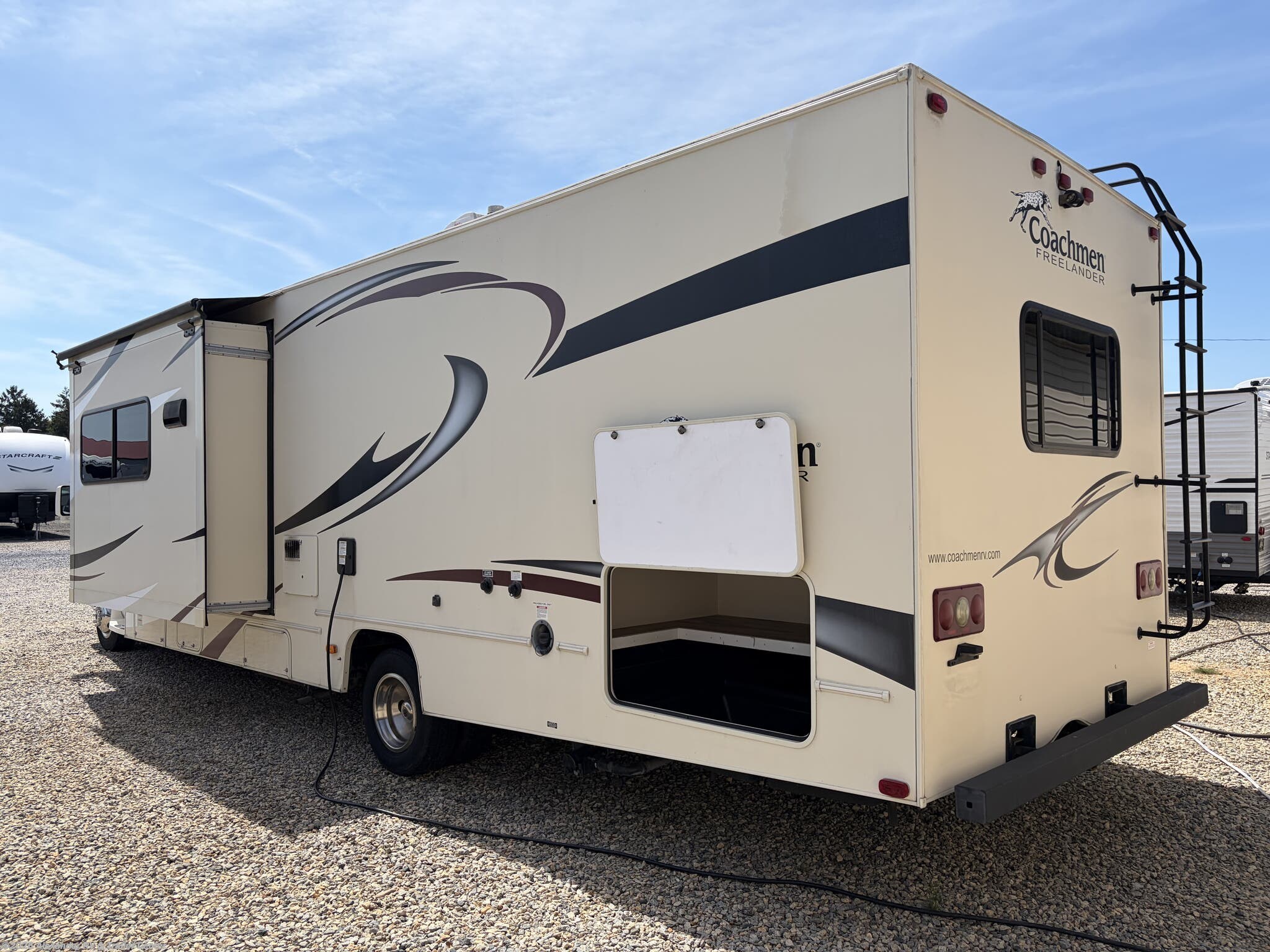 2015 Freelander 32BH (Chevy) by Coachmen from Alexander RV & Trailer Center in Clayton, Delaware