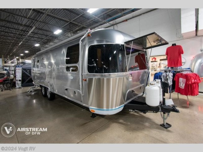 New 2022 Airstream Flying Cloud 27FB Twin available in Fort Worth, Texas