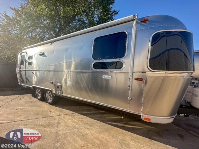 2024 Flying Cloud 27FB by Airstream from Vogt RV in Fort Worth, Texas