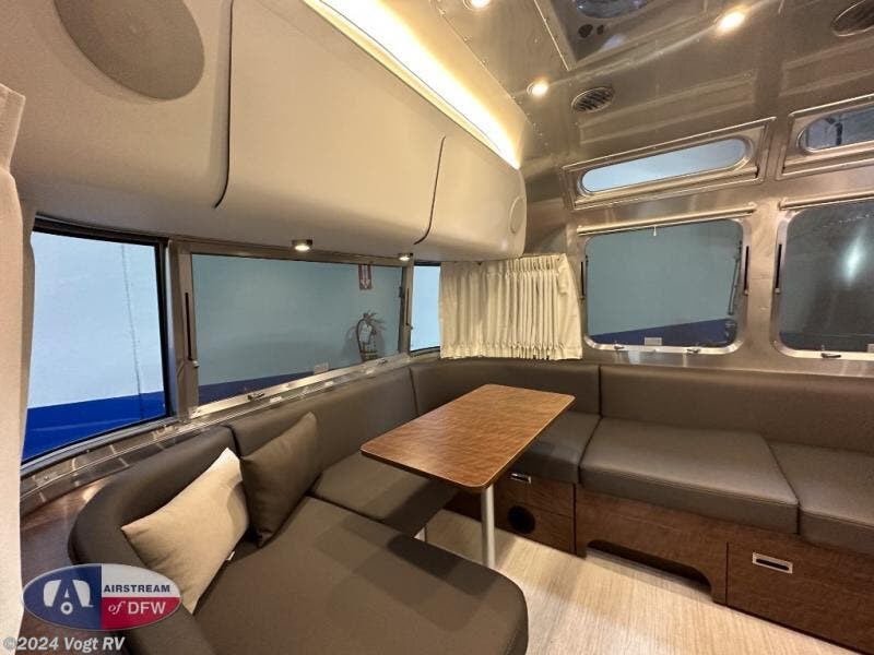 2024 Airstream Globetrotter 27FB Twin RV for Sale in Fort Worth, TX