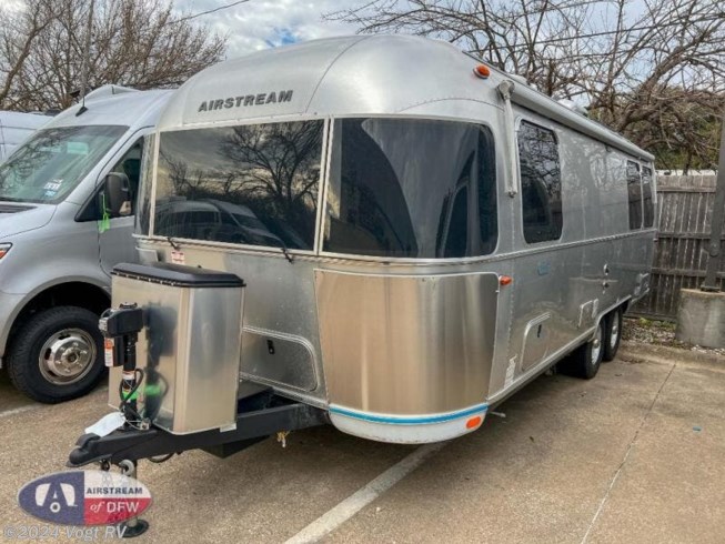 New 2024 Airstream Globetrotter 25FB Twin available in Fort Worth, Texas