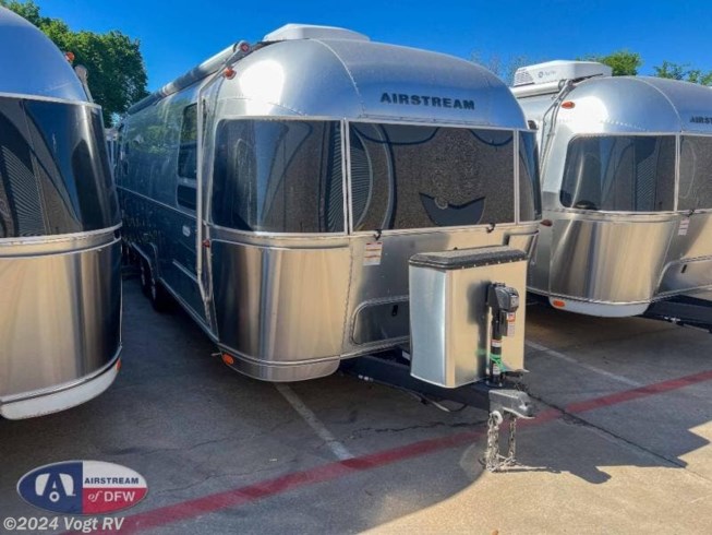 New 2024 Airstream Flying Cloud 27FB Twin available in Fort Worth, Texas