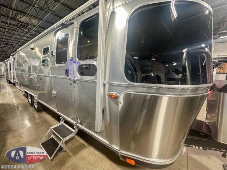 2024 Airstream Classic 30RB Twin RV for Sale in Fort Worth, TX 76111