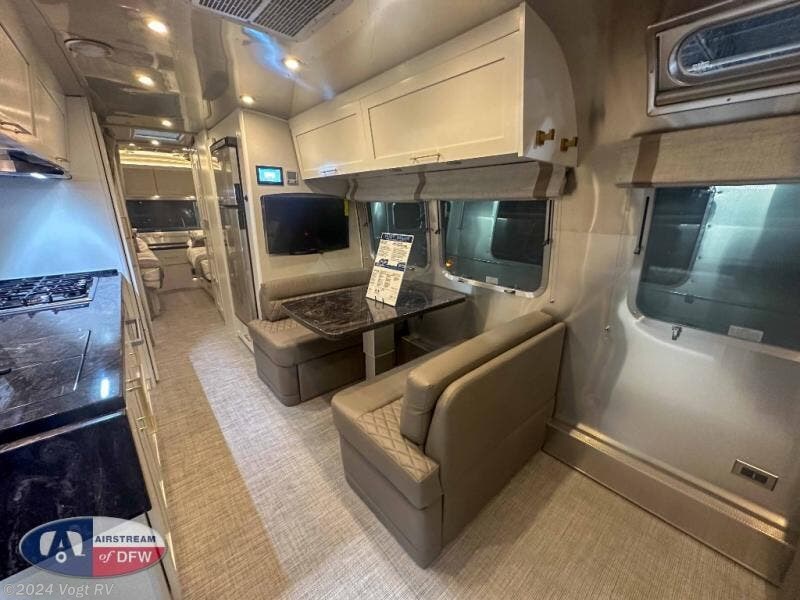 2024 Airstream Classic 30RB Twin RV for Sale in Fort Worth, TX 76111